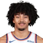 Jericho Sims has expressed his desire to remain with the New York Knicks, stating that he feels at home with the team and the city.